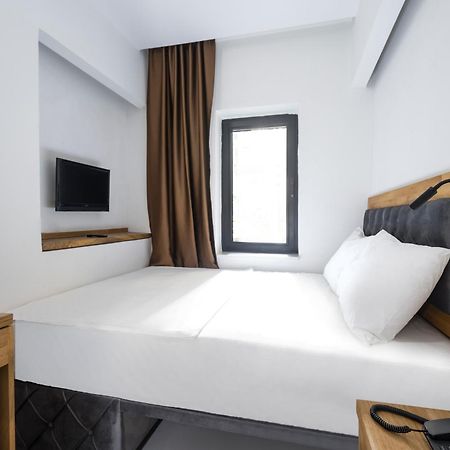 Uk Hotel Istanbul Eksteriør billede