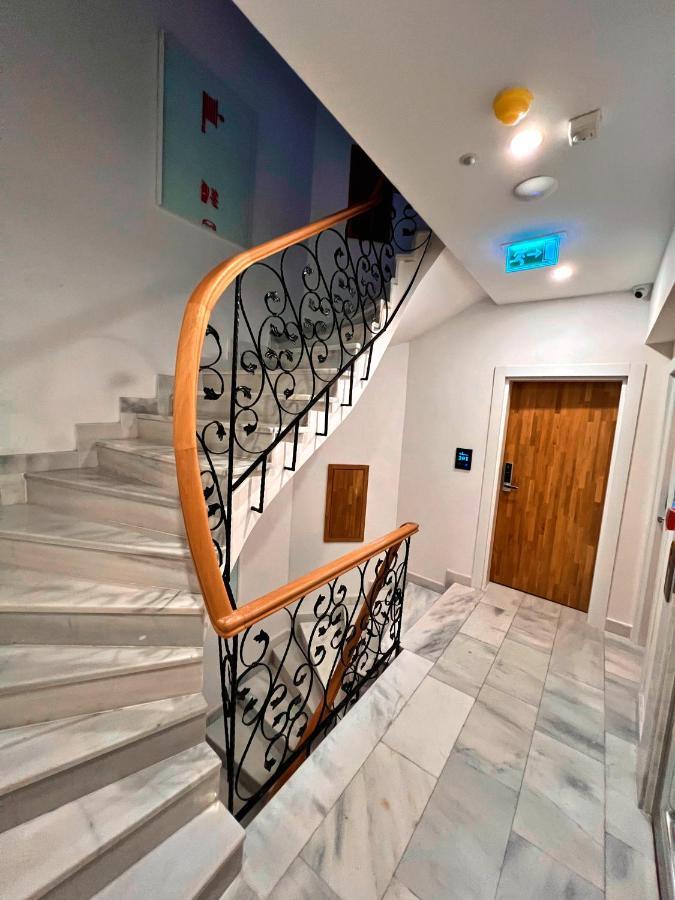 Uk Hotel Istanbul Eksteriør billede